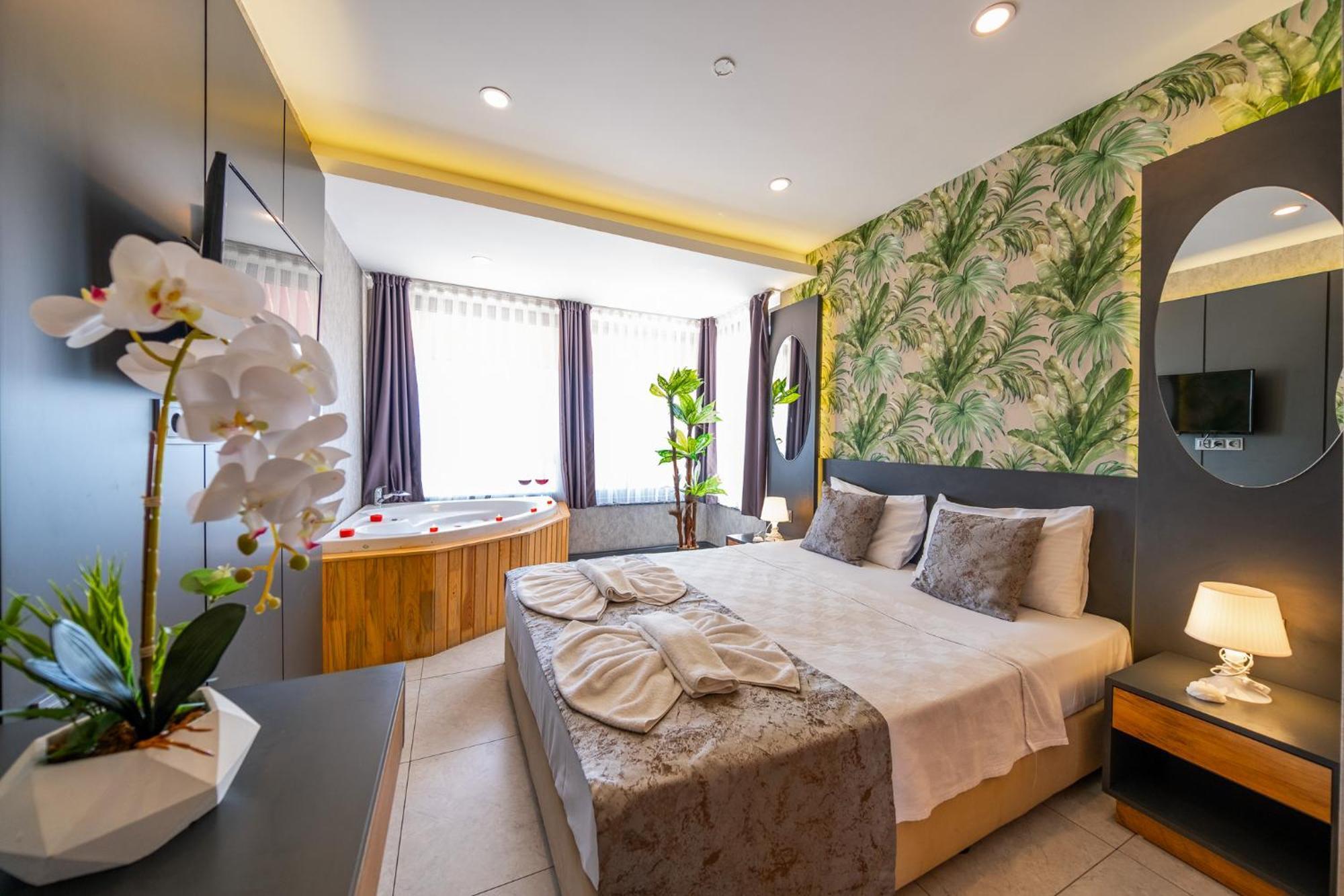 Mrt Suites Lara Antalya Exteriér fotografie